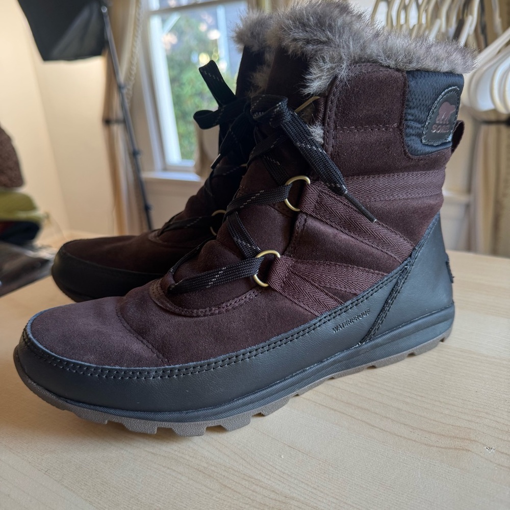 Sorel cattail Tivoli‎ Waterproof Dark Brown or Maroon and Black Boots